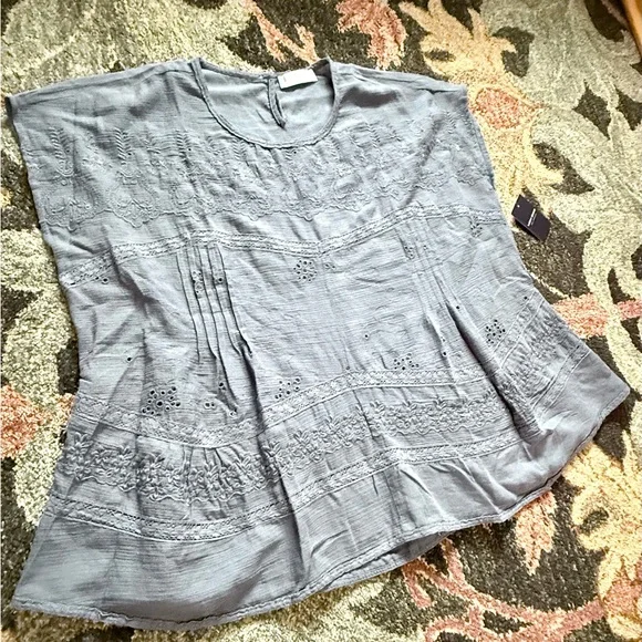 LUCKY BRAND Embroidered Pintucks Eyelet Relaxed Fit Blouse Top - Picture 3 of 9